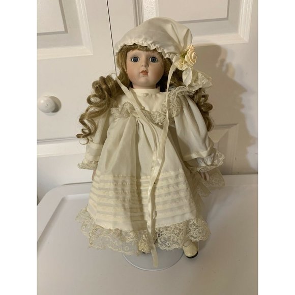 Vintage Musical Porcelain Bradley’s Doll Big Eye Girl 14” - Picture 5 of 11